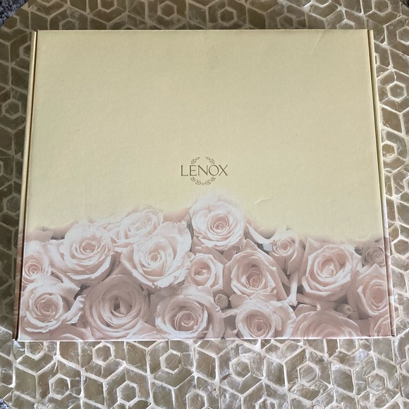 NEW! Lenox Wedding Promises Double 5x7 Invitation Frame - Picture 2 of 10